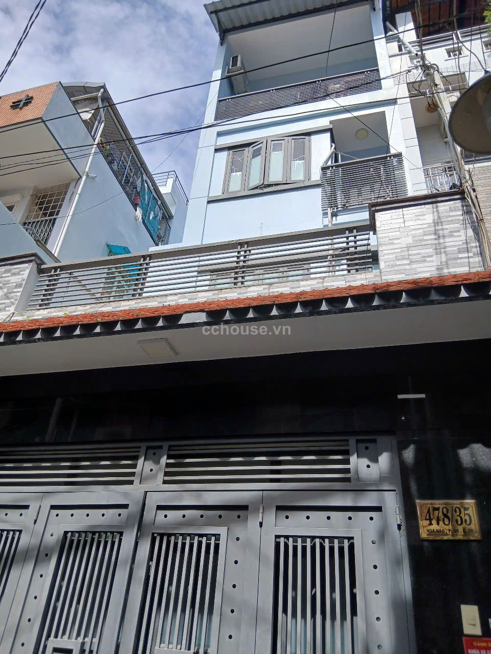 NHÀ HẺM XE HƠI NGÔ QUYỀN, QUẬN 10. Diện tich: 4.6x15m - nở hậu 5.2m
- Kết Cấu: 5 Tầng Mới