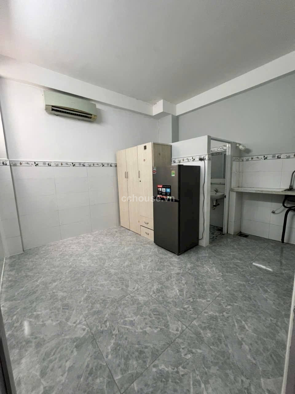 Bán nhà HXH Dương Quảng Hàm, P.An Nhơn. DT 4.6x30m, 4 tầng ST