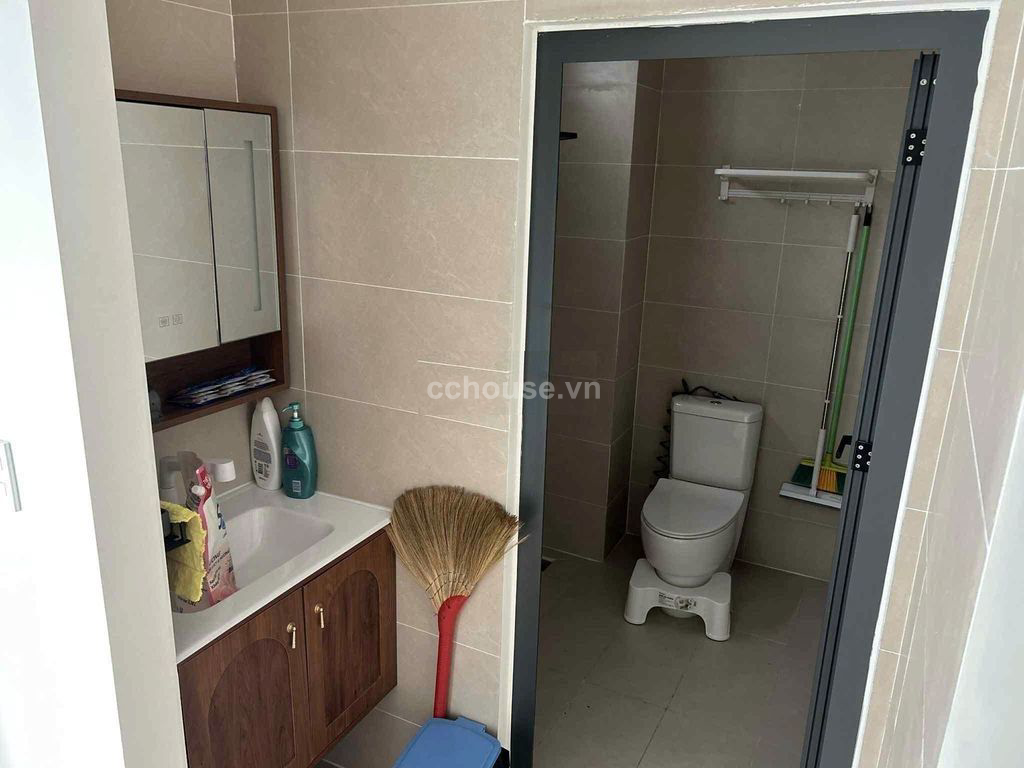 Bán nhà HXH 6m Lê Thị Bạch Cát, P.Phú Thọ. DT 4.15x20.15m, 3 tầng