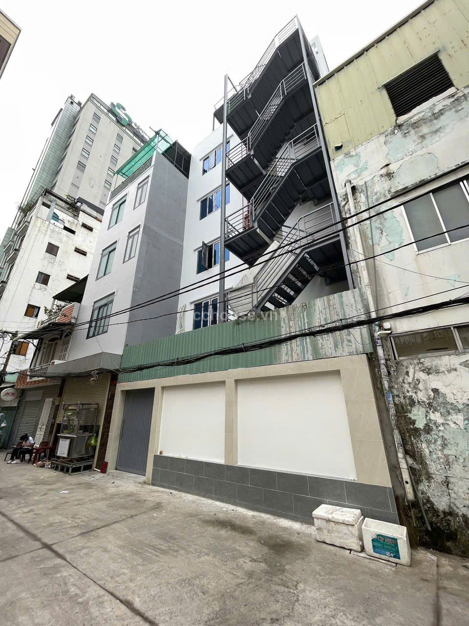 BÁN TÒA NHÀ GÓC 2 MẶT TIỀN 5 ĐINH BỘ LĨNH, P.24, BÌNH THẠNH