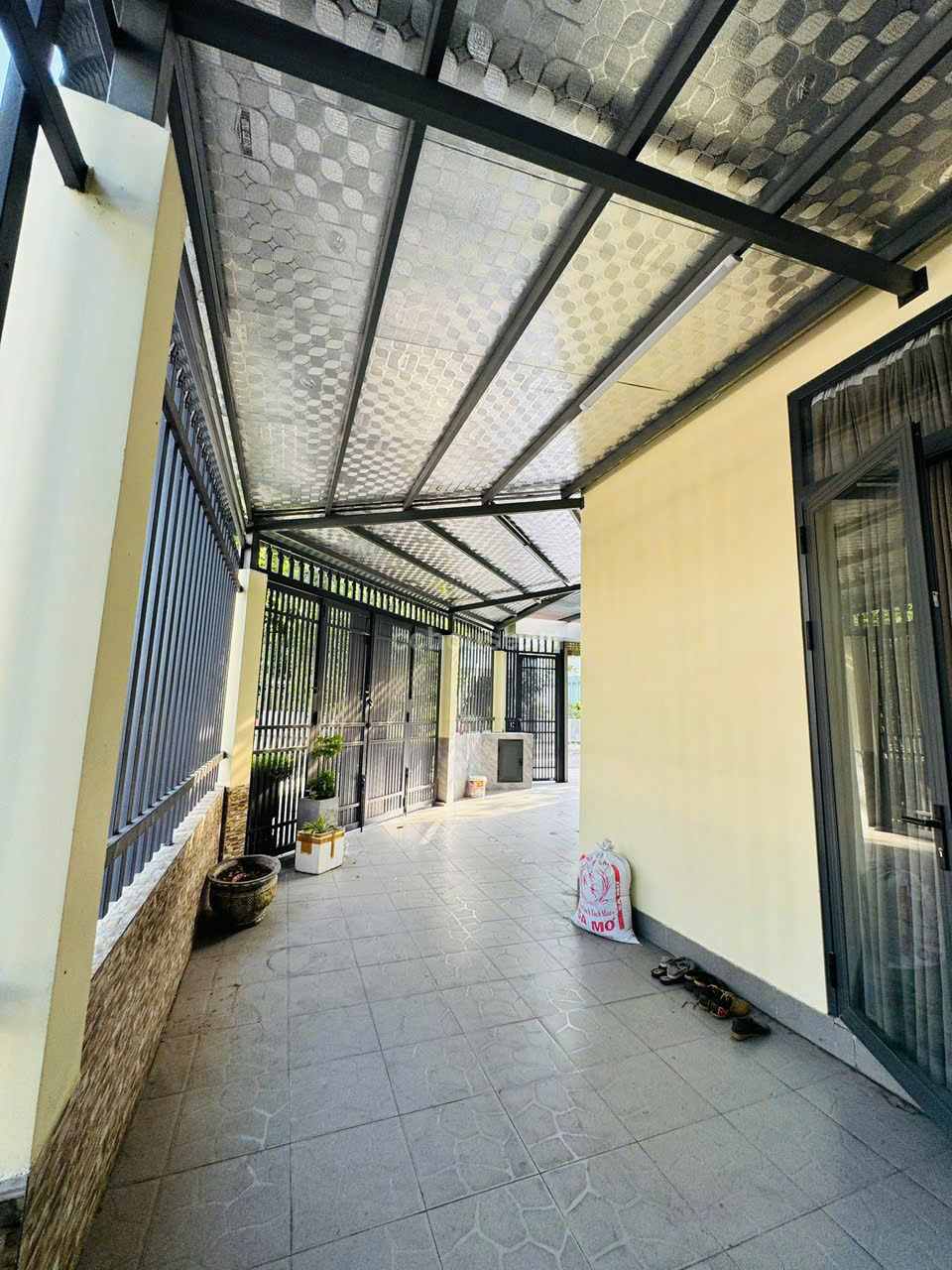 Bán nhà căn góc 2MT Đường số 43, Cát Lái. DT 17x10m, 5 tầng