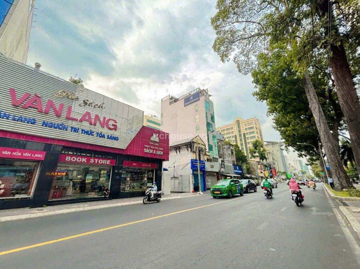 Chuyển nhượng mặt tiền 40-42 Nguyễn Thị Minh Khai, Phường Sài Gòn, Quận 1