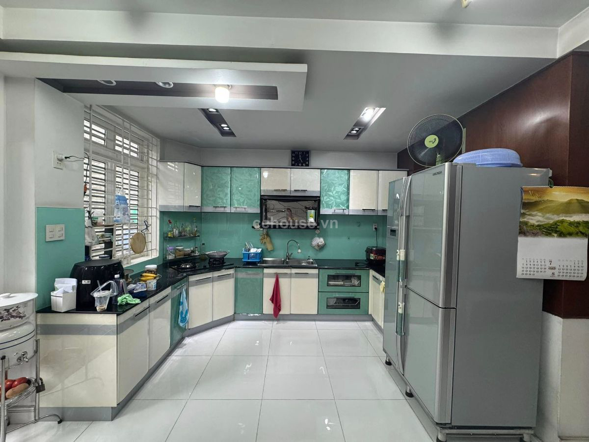 Bán nhà 4 tầng hẻm xe hơi Lý Thường Kiệt phường Tân Sơn Nhất