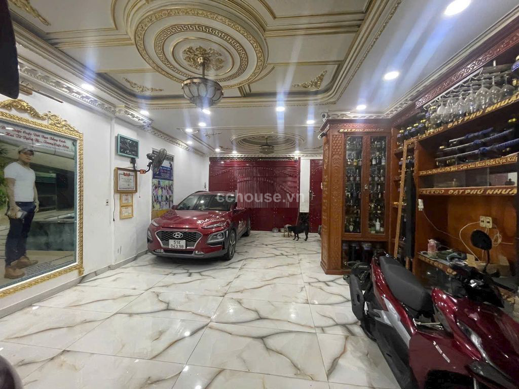 Bán nhà căn góc MT Thích Quảng Đức, P.Đức Nhuận. DT 120m2, 3 tầng