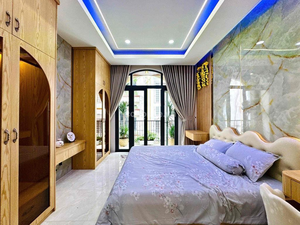 Hẻm xe hơi Gần mặt tiền Hoàng Văn Thụ .P.9. Q.Phú nhuận