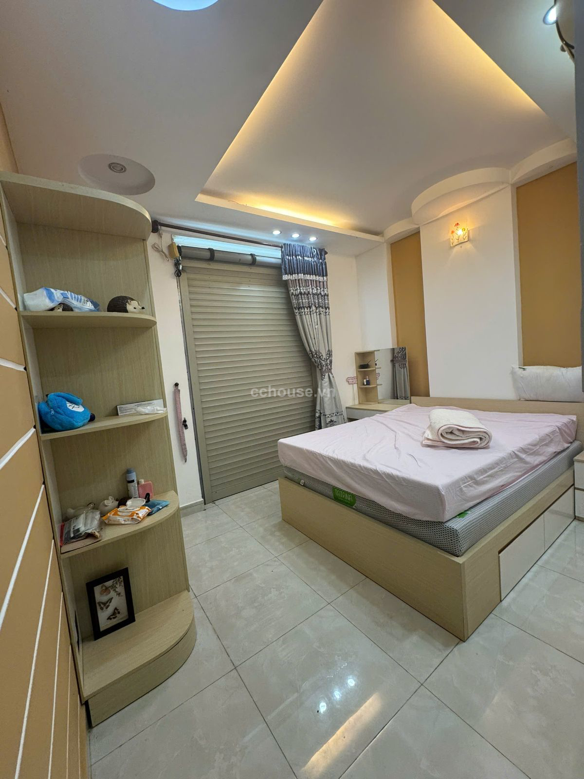 Bán nhà MT VIP Dân Chủ, Tân Thành. DT 4x16m, 4 tầng