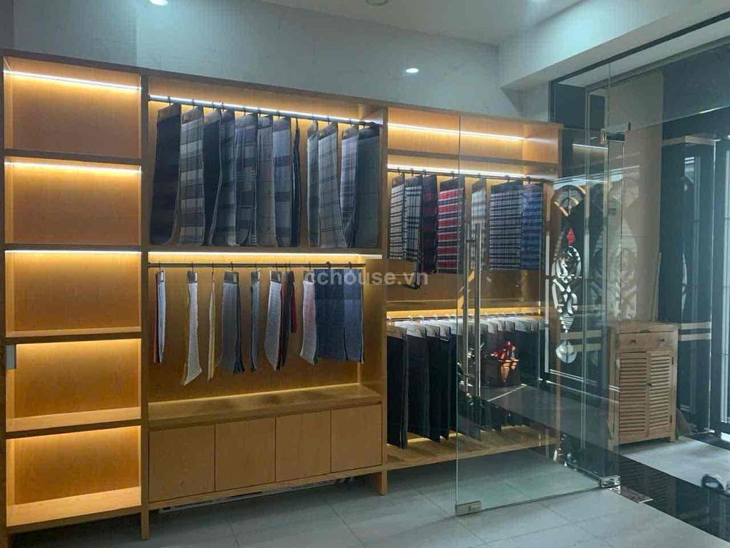 Bán nhà HXH 140 Lê Minh Xuân, P.Tân Sơn Nhất. DT 4x17m, 5 tầng