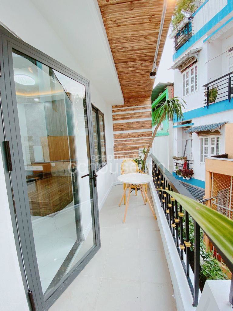 BÁN NHÀ HẺM RỘNG HÒA HẢO, P.4, Q.10, DT 4.4*9M, KC 4 LÀU, GIÁ 8.5 TỶ