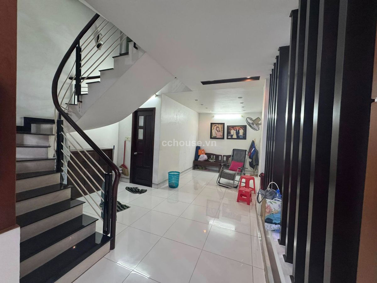 Bán nhà 4 tầng hẻm xe hơi Lý Thường Kiệt phường Tân Sơn Nhất