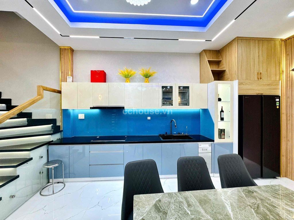 Hẻm xe hơi Gần mặt tiền Hoàng Văn Thụ .P.9. Q.Phú nhuận
