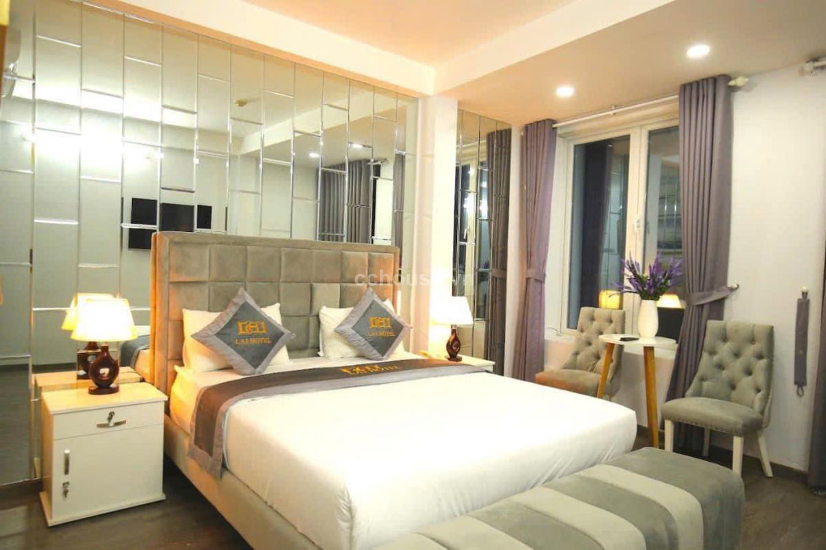 Bán khách sạn MT Phan Đình Phùng, P.Cầu Kiệu. DT 100m2, hầm 7 tầng