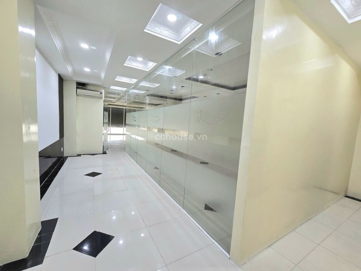 Tòa nhà MT Cao Thắng ngay Võ Văn Tần. DT 6x20m, hầm 8 tầng ST
