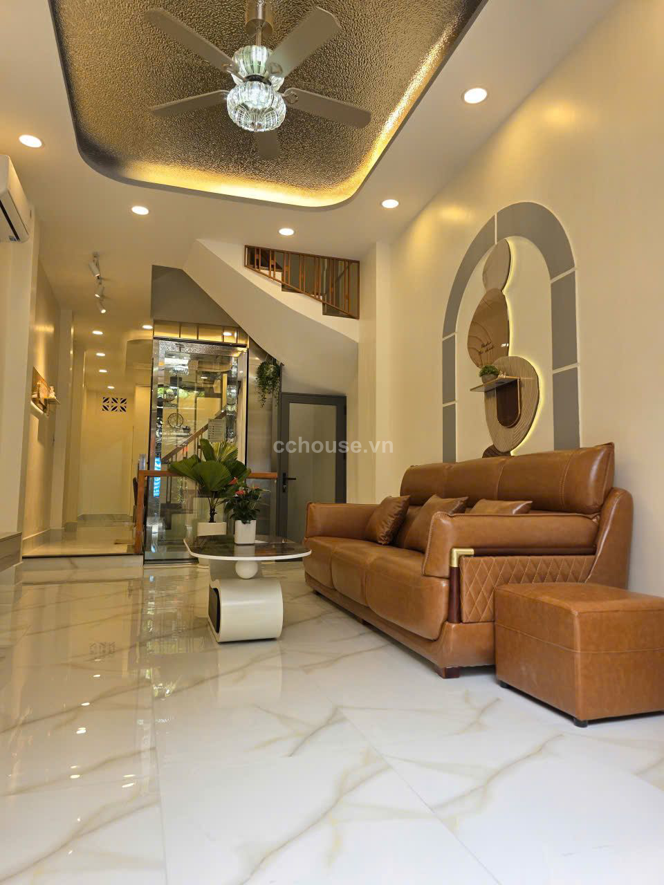 HXH 6m Lê Văn Sỹ Q.Tân Bình ( nay là Phường Tân Sơn Hoà, 60m2, 3 lầu , thang máy )