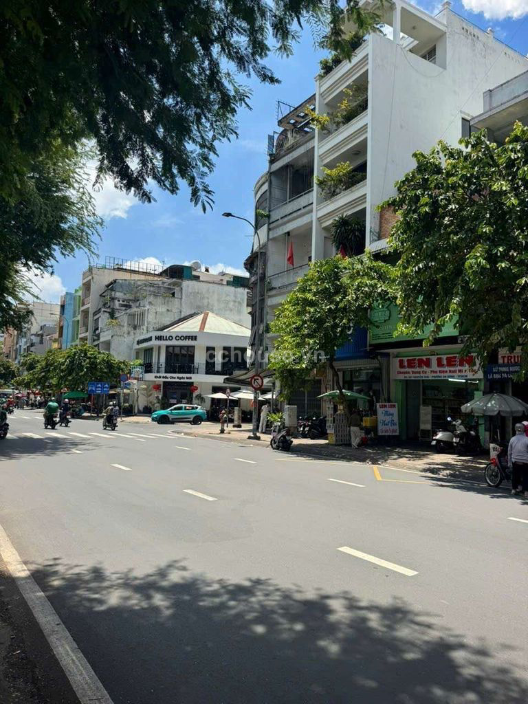 Bán nhà MT Nguyễn Trãi, P.An Đông. DT 4.1x24m, 5 tầng