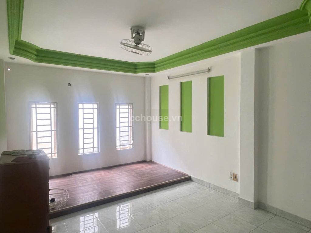 Bán nhà hẻm 69 Cao Thắng, P.Phú Nhuận. DT 3.75x11m, 4 tầng