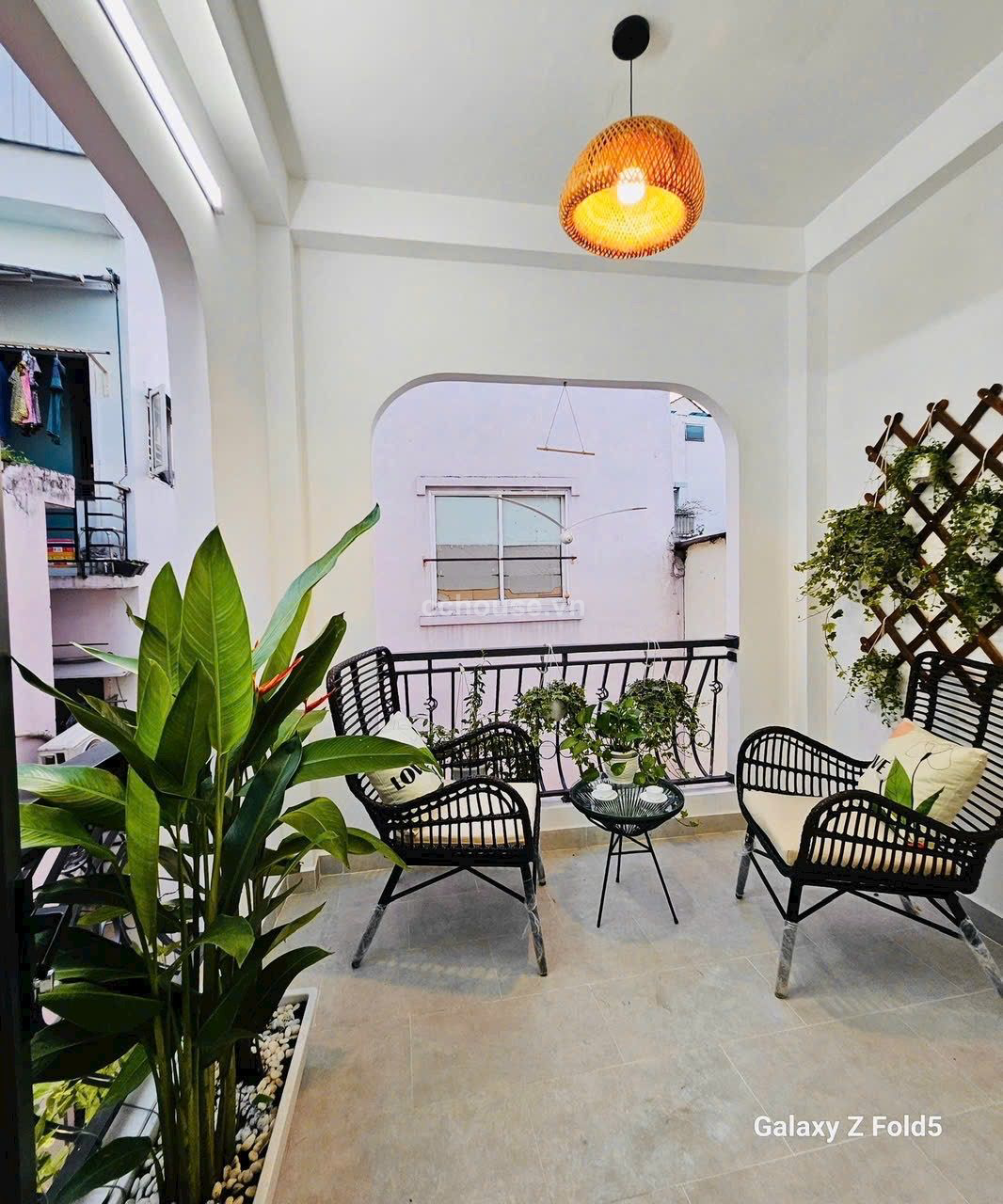 Bán nhà tặng full nội thất hẻm Hoàng Văn Thụ phường Đức Nhuận