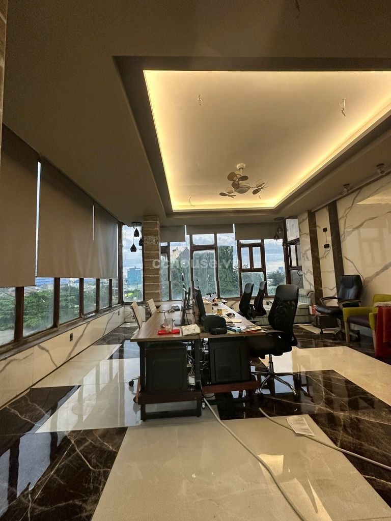 Biệt thự MT Đường 36, Thủ Đức. DT 18x25m, hầm 3 tầng ST thang máy