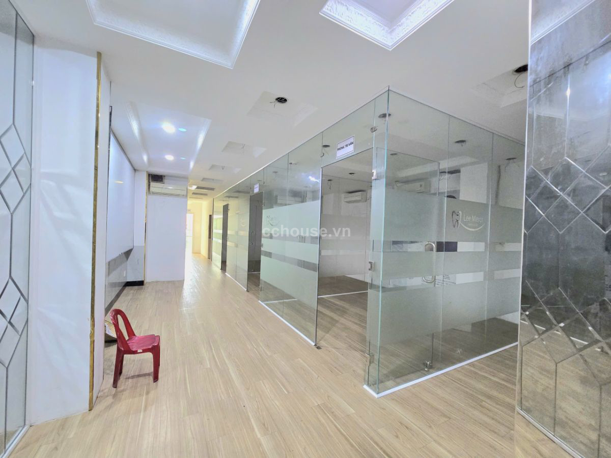 Tòa nhà MT Cao Thắng ngay Võ Văn Tần. DT 6x20m, hầm 8 tầng ST