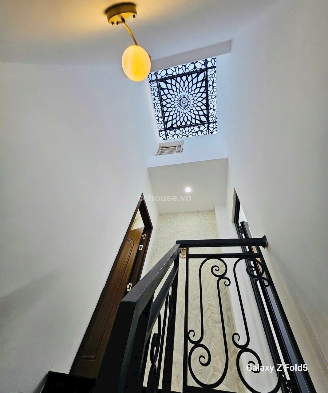 Bán nhà tặng full nội thất hẻm Hoàng Văn Thụ phường Đức Nhuận