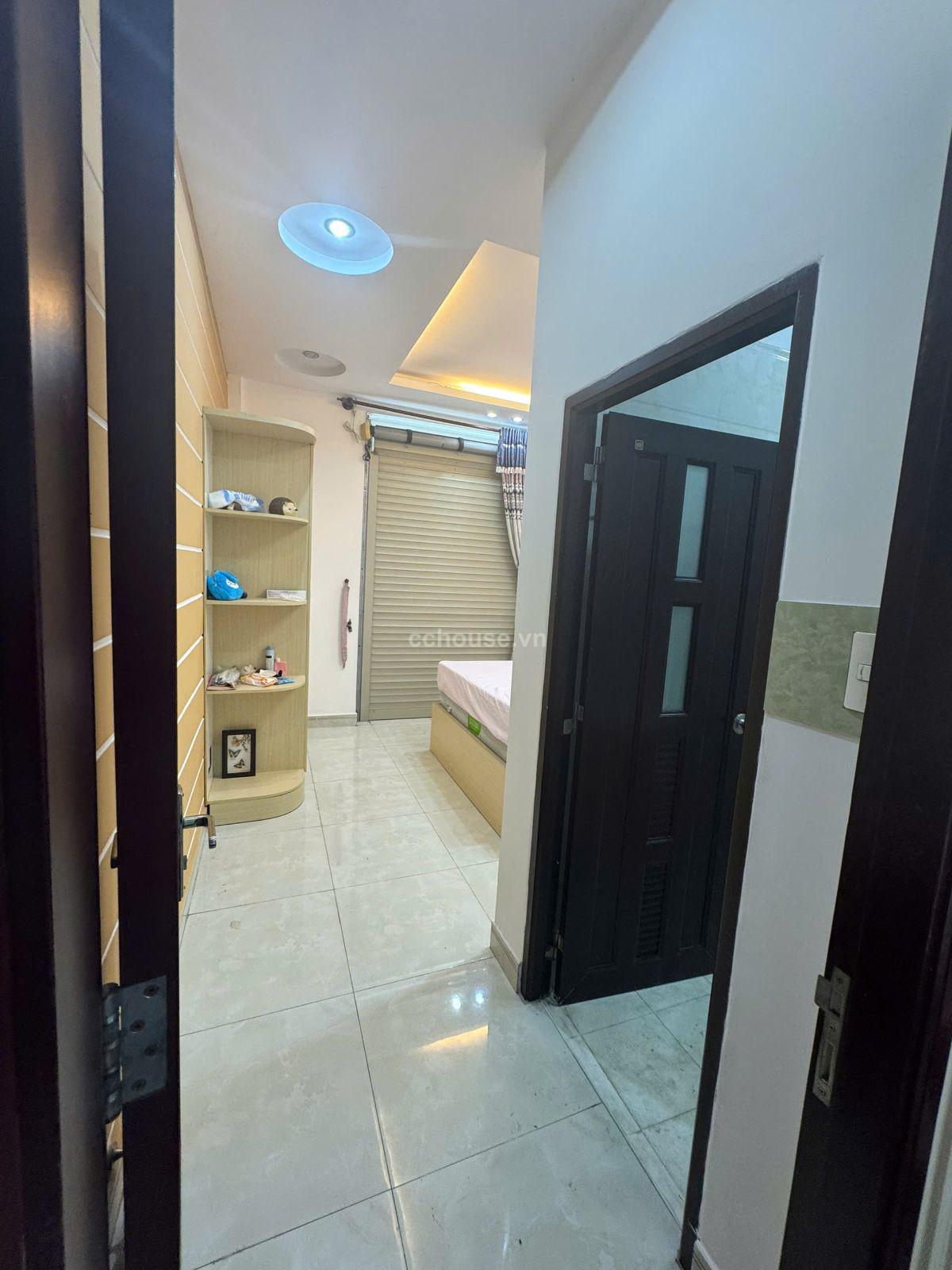Bán nhà MT VIP Dân Chủ, Tân Thành. DT 4x16m, 4 tầng