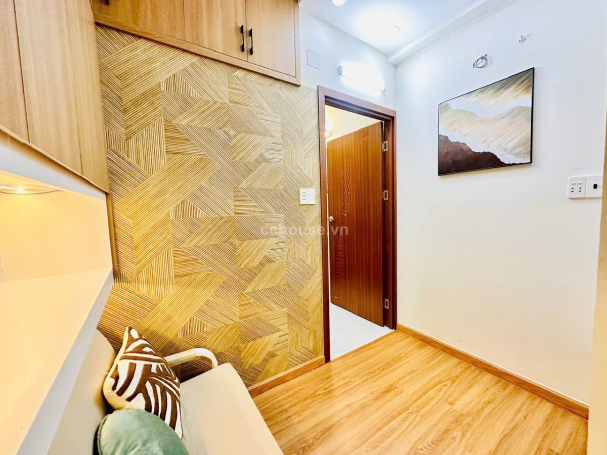 Bán nhà mới xây tặng full nội thất hẻm Nguyễn Thiện Thuật phường 2 Q3