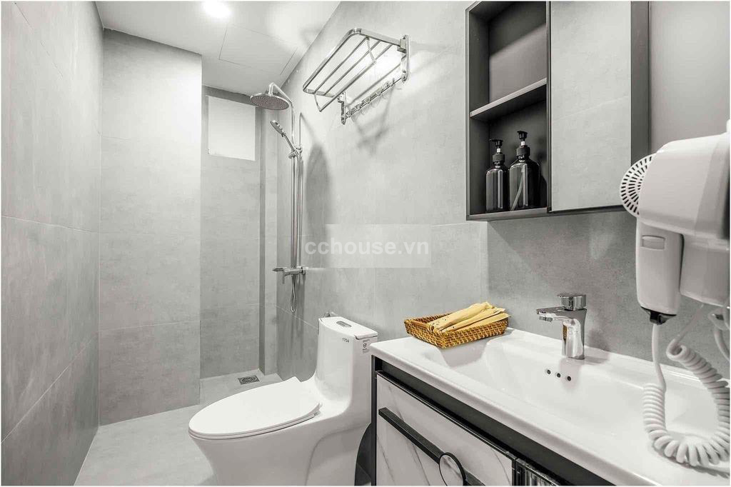 Tòa nhà CHDV Bình Quới, P.Bình Quới. DT 5x36m, hầm 7 tầng