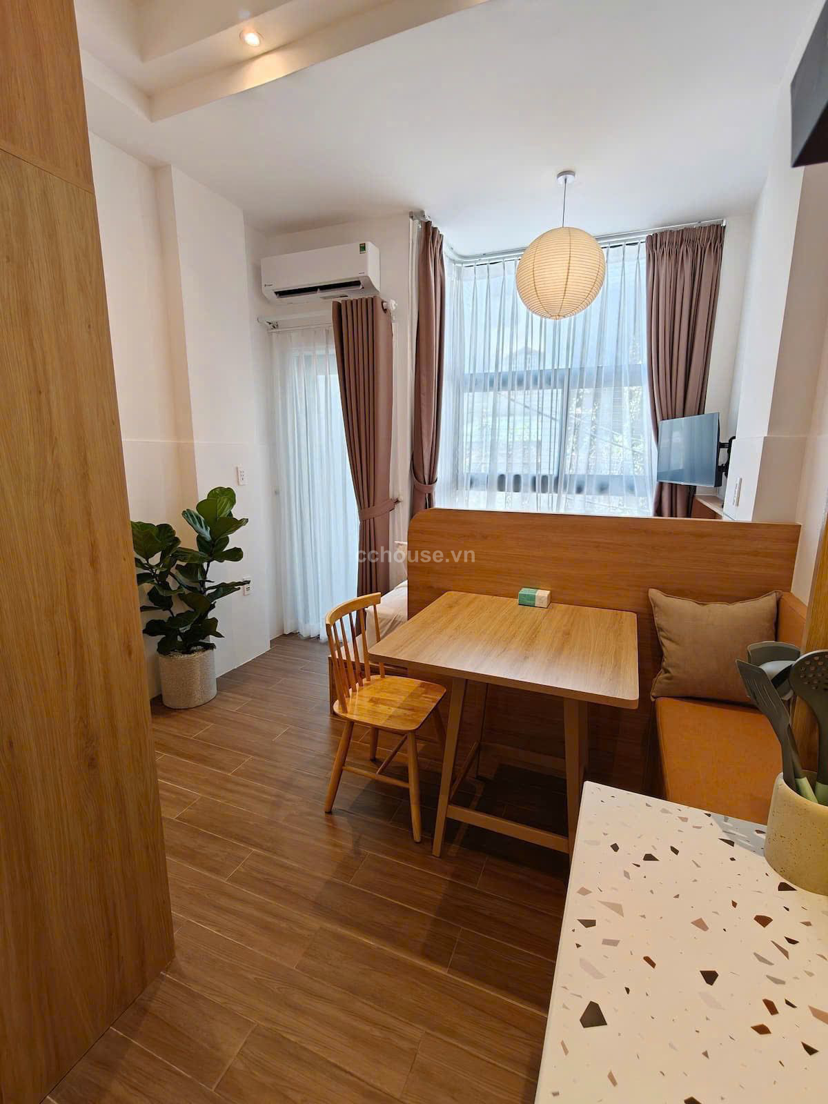 Toa-Can-Ho-Dich-Vu-Cao-Cap-2-Mat-tien-truoc-sau-Hai-Ba-Trung-Q1-id9557