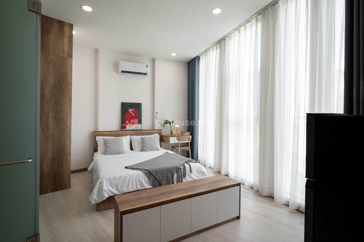 Tòa Căn Hộ Dịch Vụ Cao Cấp 6 Tầng - Thang Máy Ngay Tiệc Cưới Adora Hoàng Văn Thụ. DT: 5.3*15m. 32 Tỷ