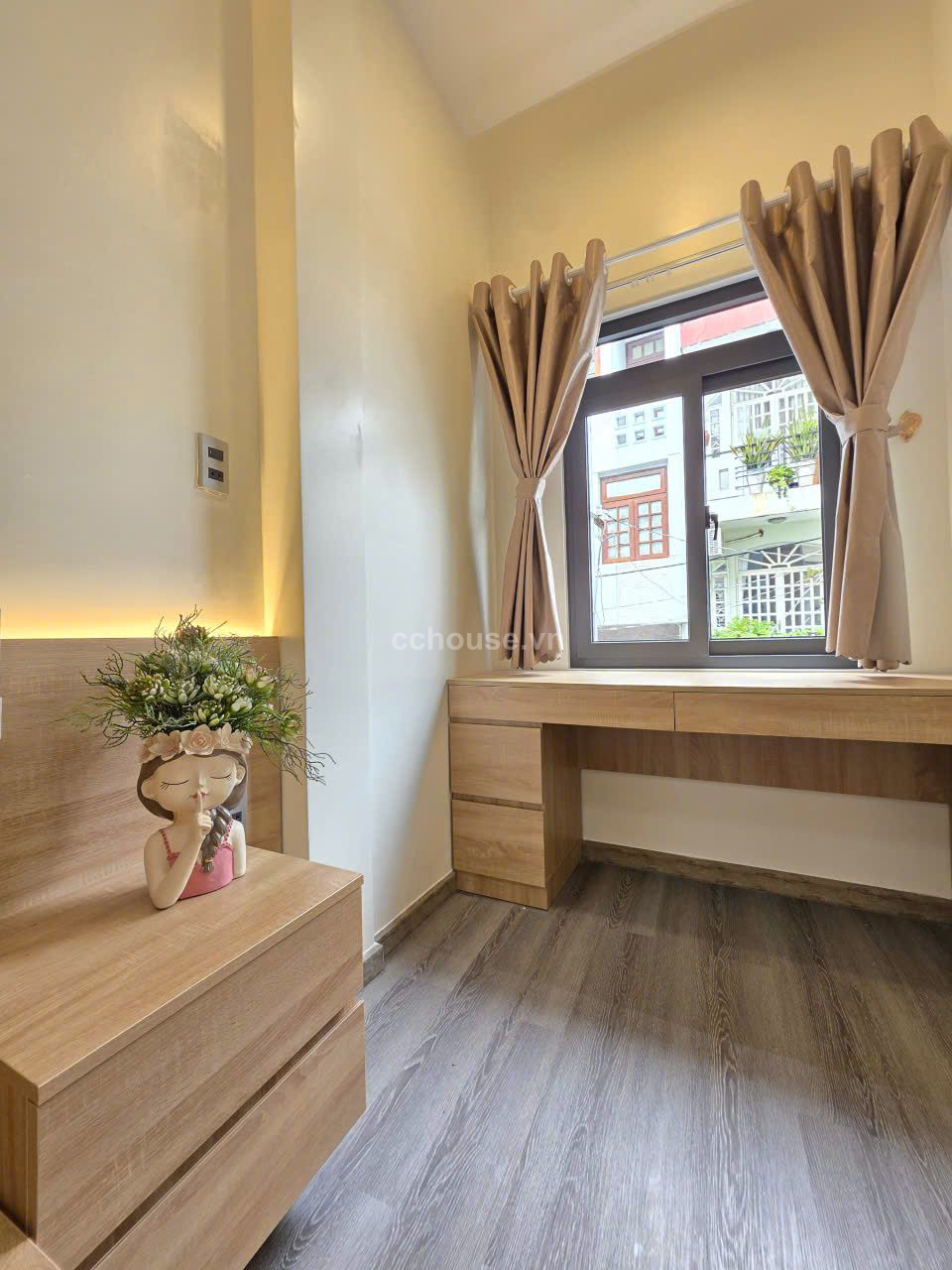 HXH 6m Lê Văn Sỹ Q.Tân Bình ( nay là Phường Tân Sơn Hoà, 60m2, 3 lầu , thang máy )