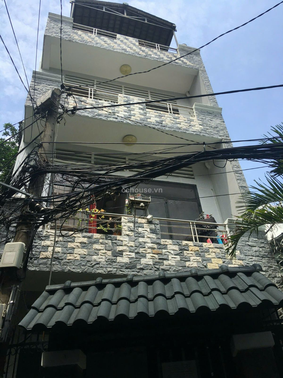 Ban-nha-4-tang-hem-Sam-uat-To-Hien-Thanh-phuong-15-quan-10-id9510