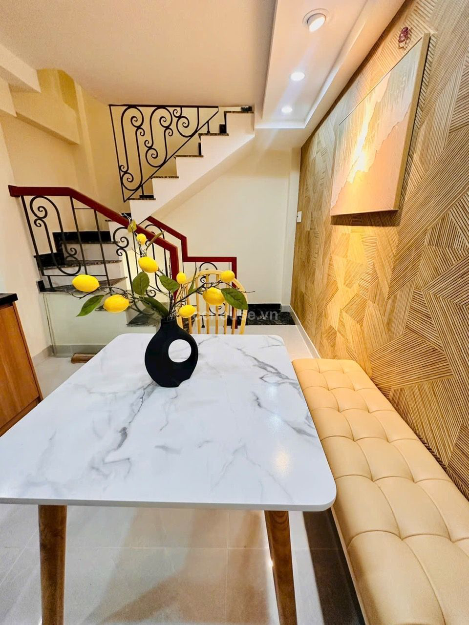 Ban-nha-moi-xay-tang-full-noi-that-hem-Nguyen-Thien-Thuat-phuong-2-Q3-id8128