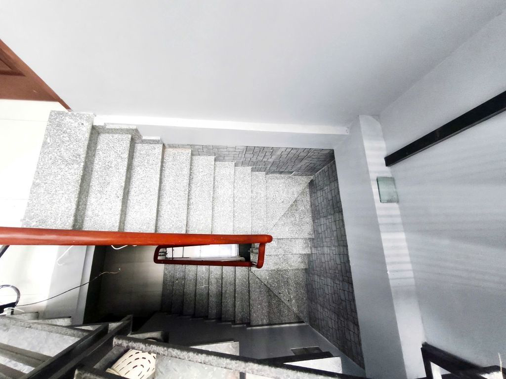 Bán nhà hẻm 373 Lý Thường Kiệt, P.Tân Hòa. DT 4x16m, 2 tầng ST