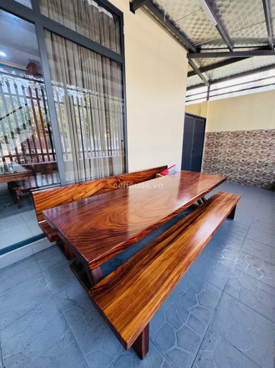 Bán nhà căn góc 2MT Đường số 43, Cát Lái. DT 17x10m, 5 tầng