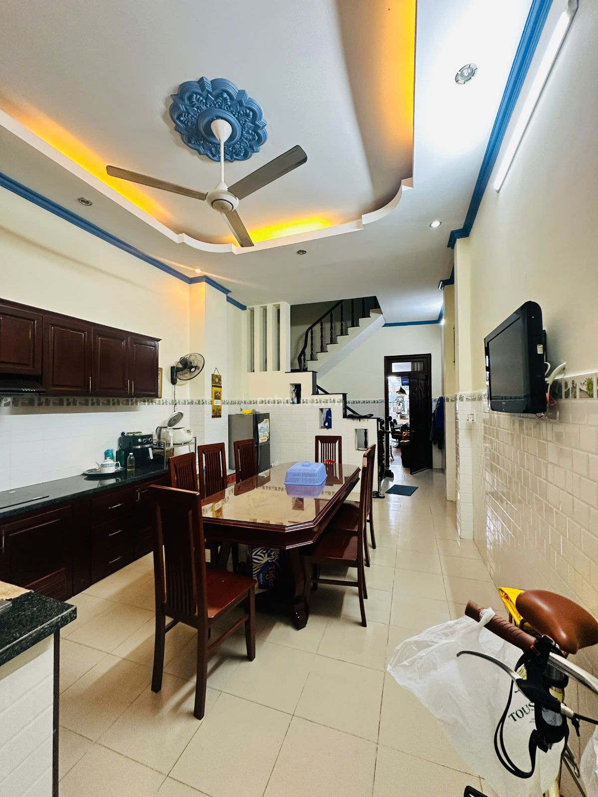 Bán nhà MTKD Gò Dầu, P.Phú Thọ Hòa. DT 4x18.85m, 3 tầng