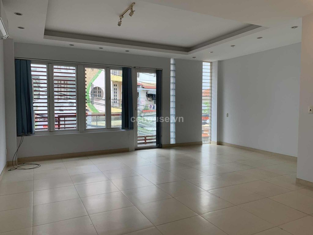 Cho thuê nhà MT Nguyễn Thượng Hiền, P.Đức Nhuận. DT 5x10m, 2 tầng