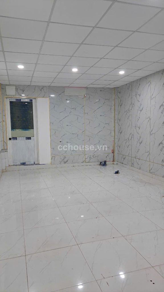 Cho-thue-nha-MT-Nguyen-Trai-PCho-Lon-DT-145m2-4-tang-ST-id9086