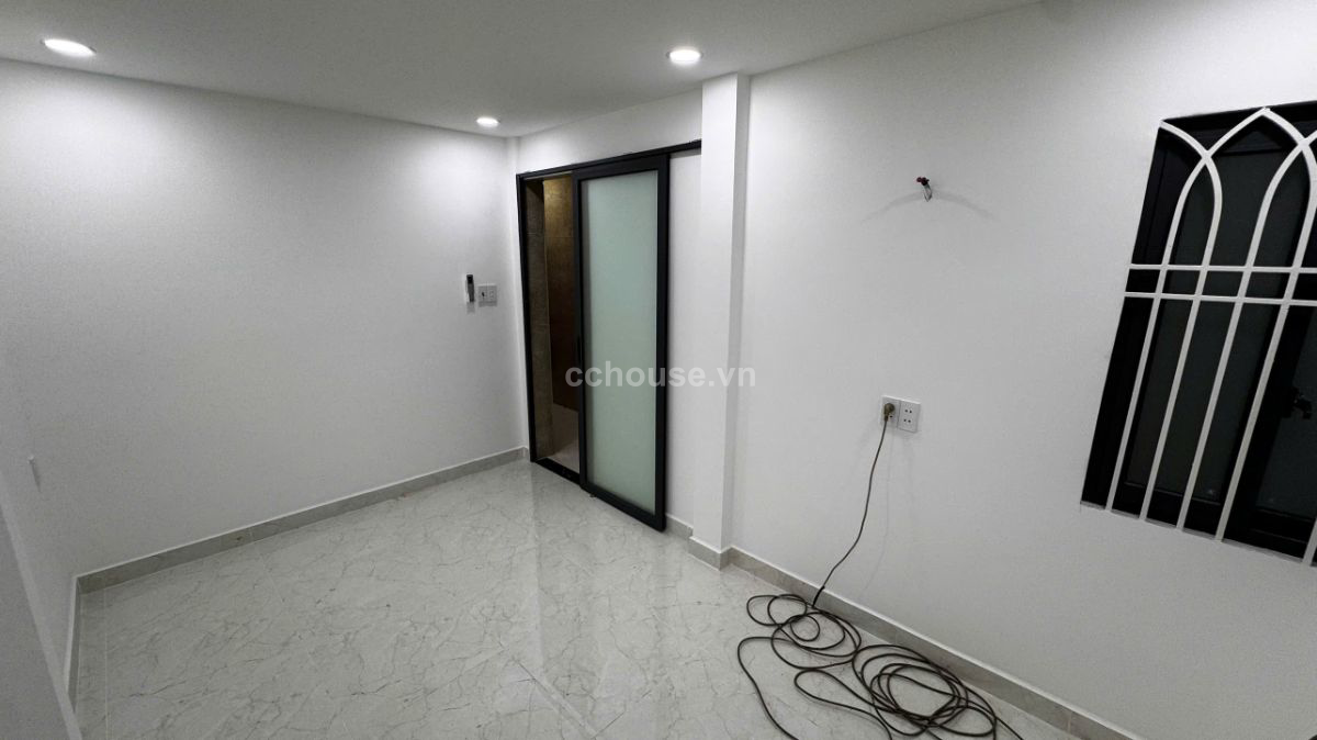 Bán nhà cách MT 20m Thích Quảng Đức, P.Đức Nhuận. DT 3.9x17.2m, 3 tầng