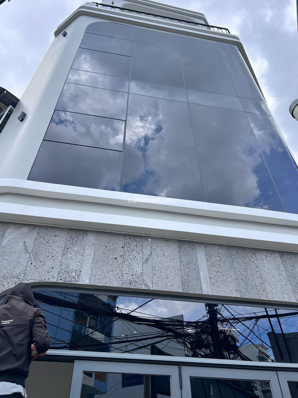 Nhà căn góc MT Dương Văn Dương, P.Phú Thọ Hòa. DT 4x16m, 4 tầng ST