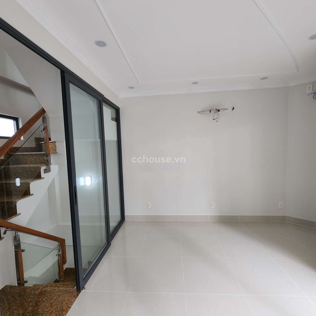 Bán nhà MTKD Nguyễn Thái Bình, P.Tân Sơn Nhất. DT 8x6m, 3 tầng ST
