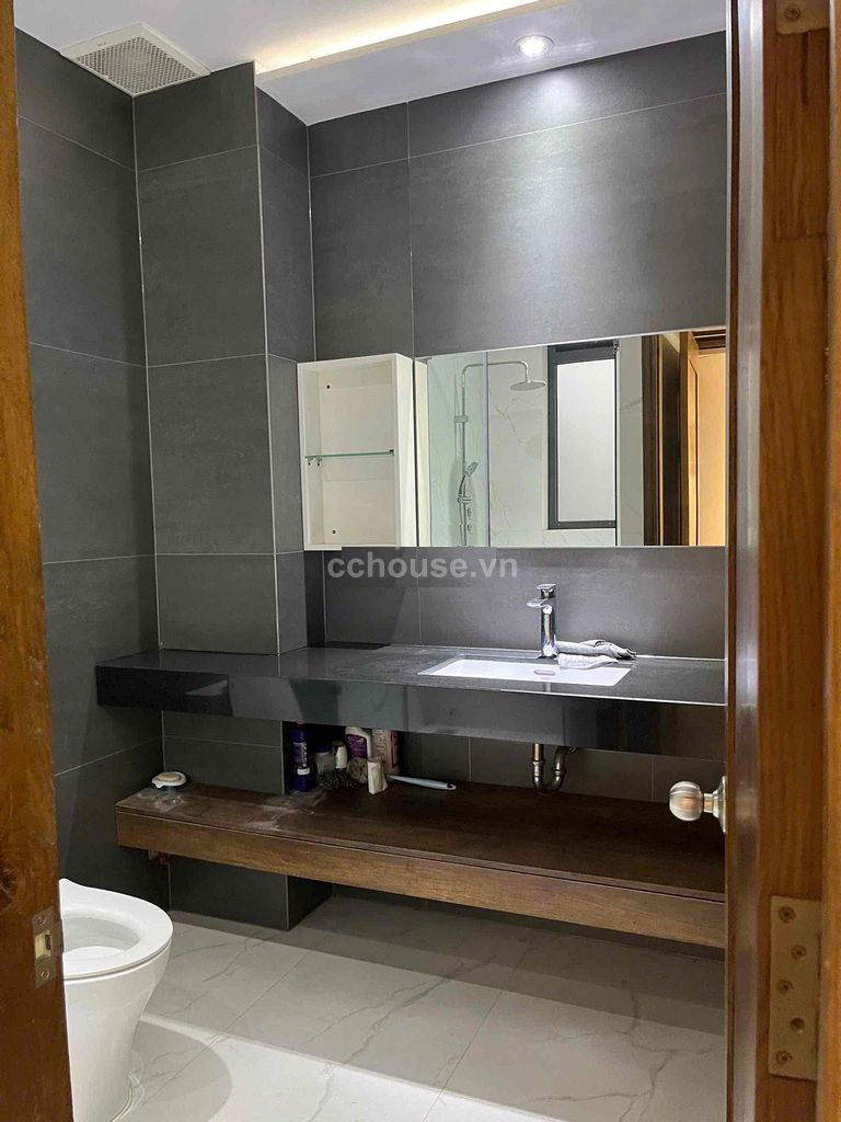 Bán nhà MT Đường số 9, P.An Hội Đông. DT 9.5x16m, 3 tầng