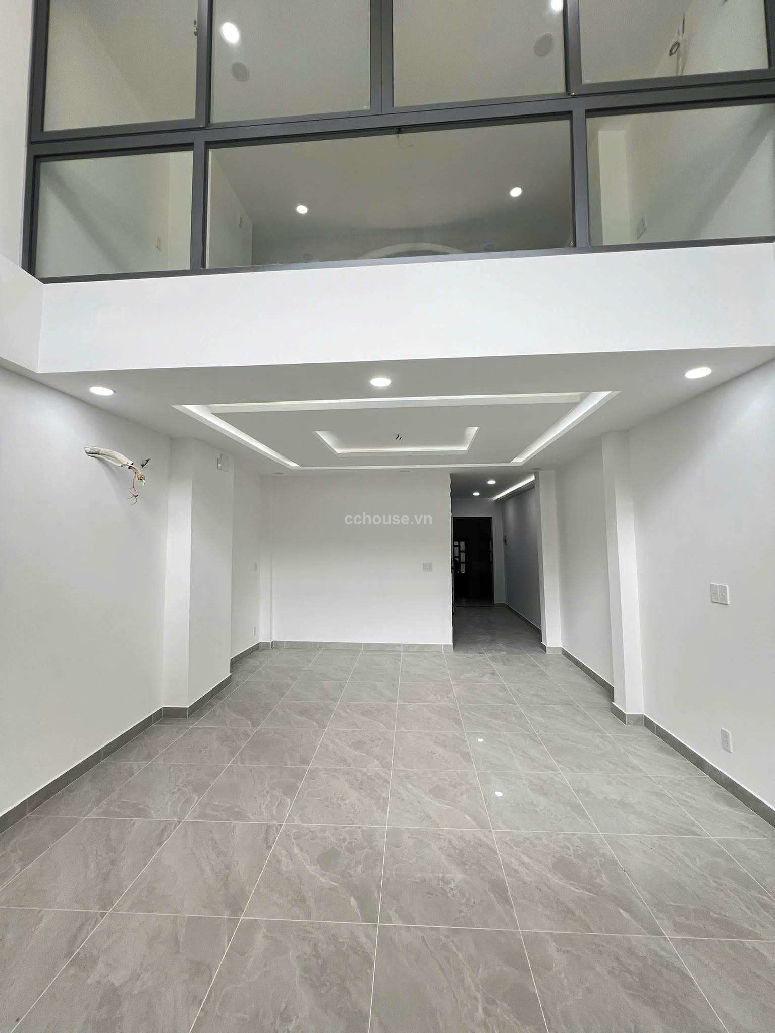 Bán nhà 2MT Trường Sa, P.Nhiêu Lộc. DT 4.75x17m, 6 tầng MCT