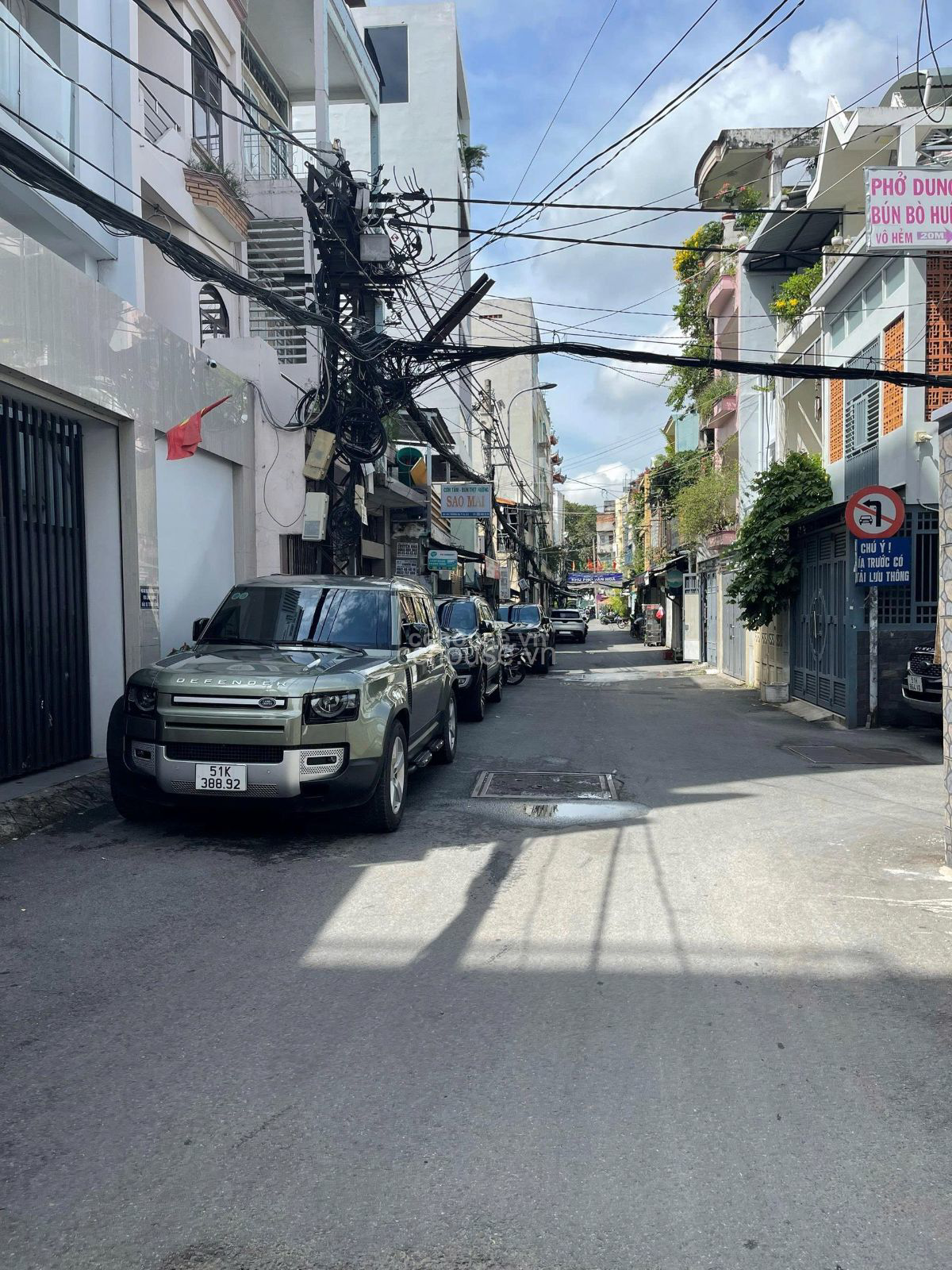 Bán CHDV có hầm ngay Lê Văn Sỹ Quận 3 Dòng tiền 80tr/ tháng