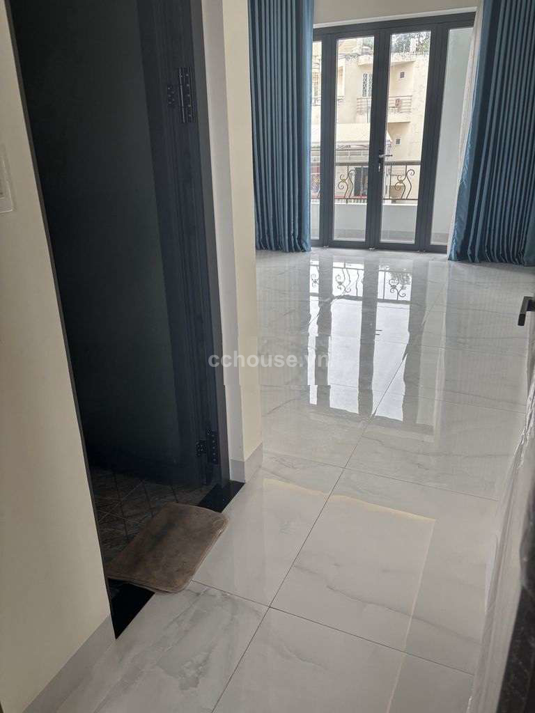 Ban-nha-MTKD-Phan-Xich-Long-ngay-3-Thang-2-DT-4x15m-5-tang-ST-thang-may-id9129