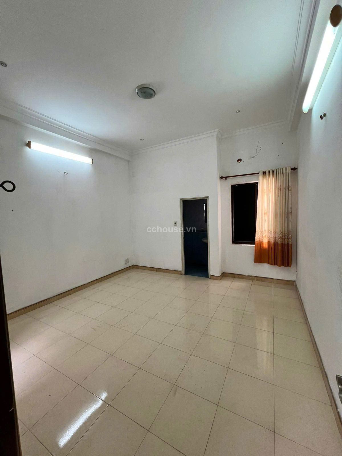 Cho thuê NCMT 425 Nguyễn Thái Bình, P.Bảy Hiền. DT 4.2x17m, 4 tầng