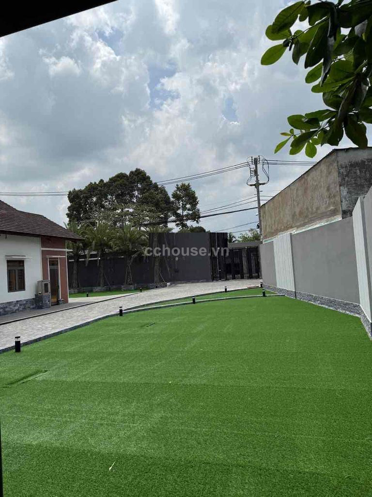 Biệt thự MT Lò Lu (30m), P.Long Phước. DT 25x70m