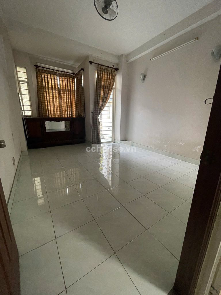 Cho thuê nhà MT Ni Sư Huỳnh Liên, P.Bảy Hiền. DT 4x14m, 3 tầng