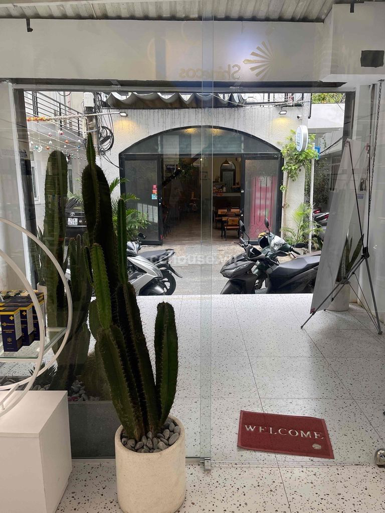 Ban-nha-4-tang-hem-xe-hoi-Le-Van-Sy-Phuong-1-quan-Tan-Binh-id9035