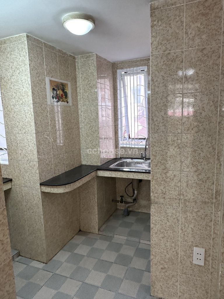 Cho thuê NCMT Thành Thái, P.Diên Hồng. DTSD 125m2