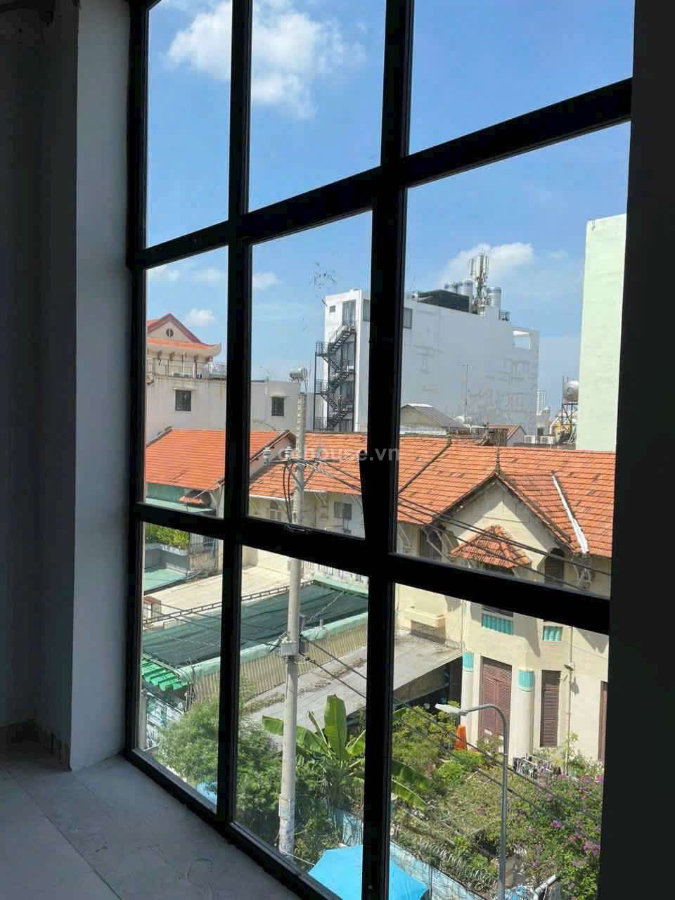 Cho thuê nhà MT Trần Quý Khoách, P.Tân Định. DT 8x13m, 5 tầng thang máy