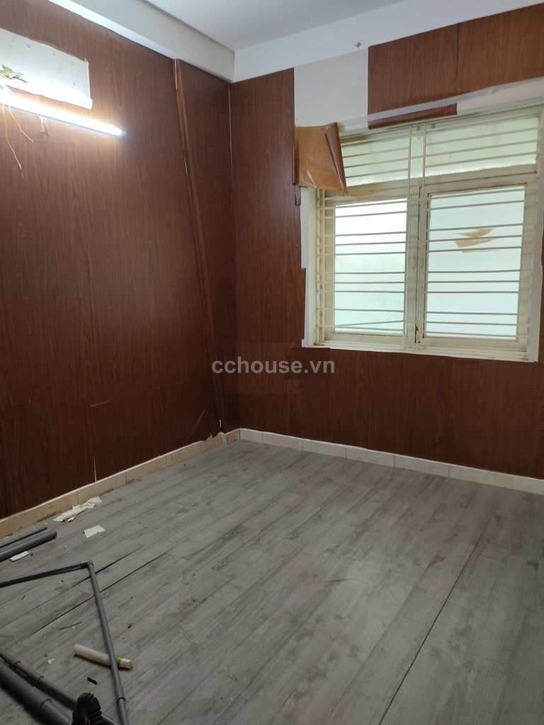 Bán nhà HXH 2 chiều 449 Sư Vạn Hạnh, P.Hòa Hưng. DT 3.3x17m, 3 tầng ST